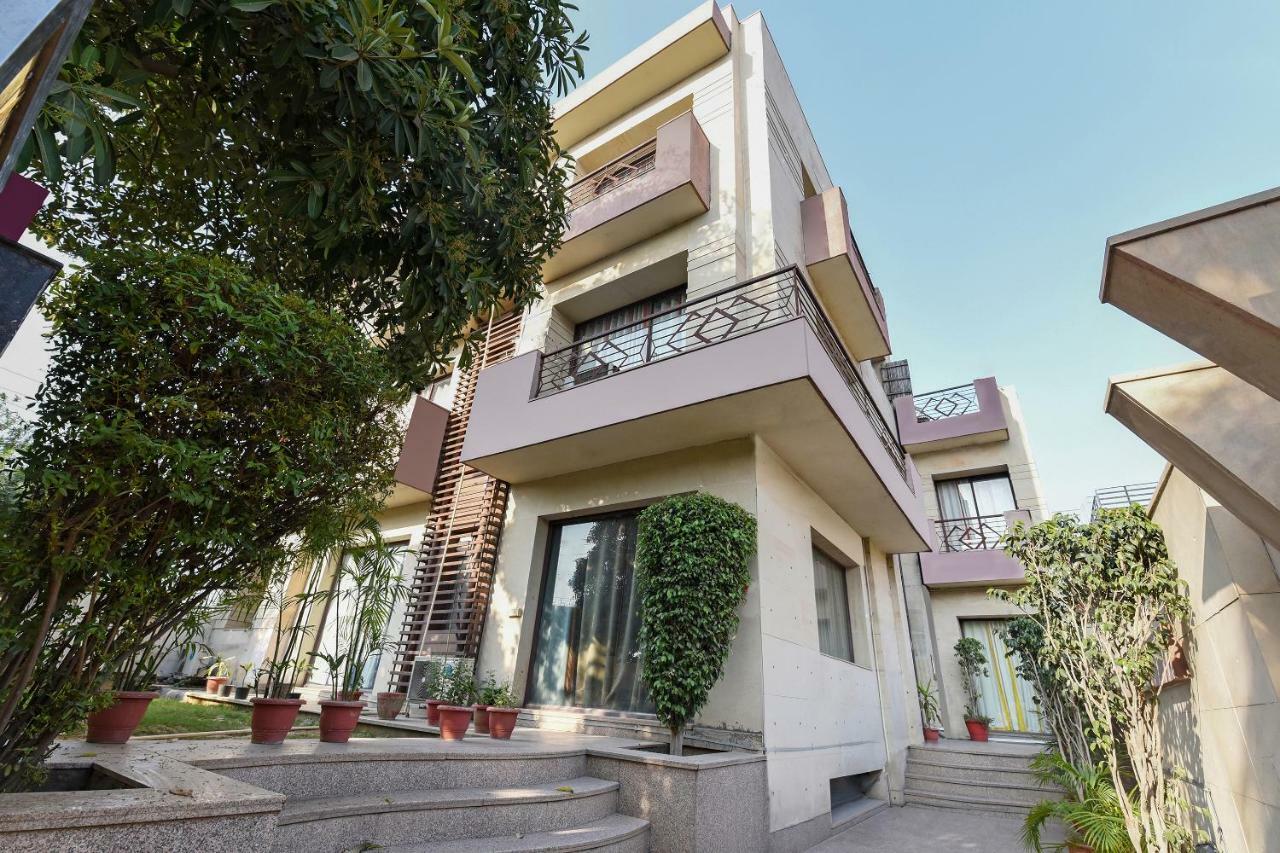 Oyo Flagship 387 Moulsari Avenue Hotell Gurgaon Exteriör bild