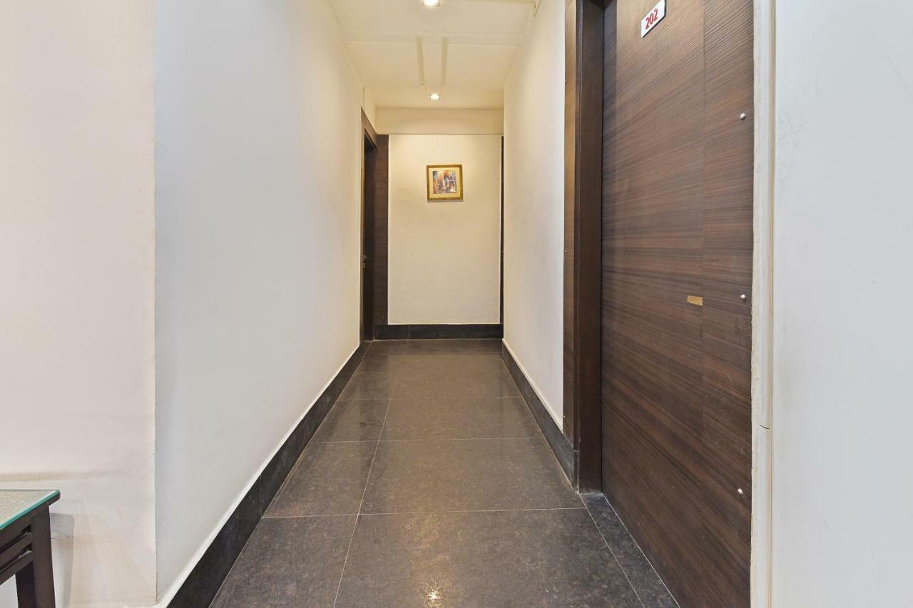 Oyo Flagship 387 Moulsari Avenue Hotell Gurgaon Exteriör bild