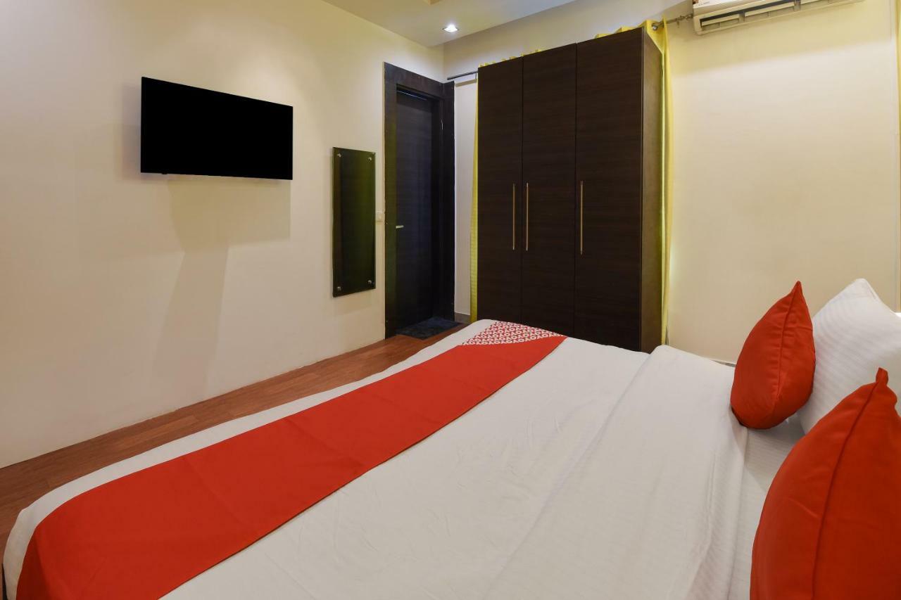 Oyo Flagship 387 Moulsari Avenue Hotell Gurgaon Exteriör bild