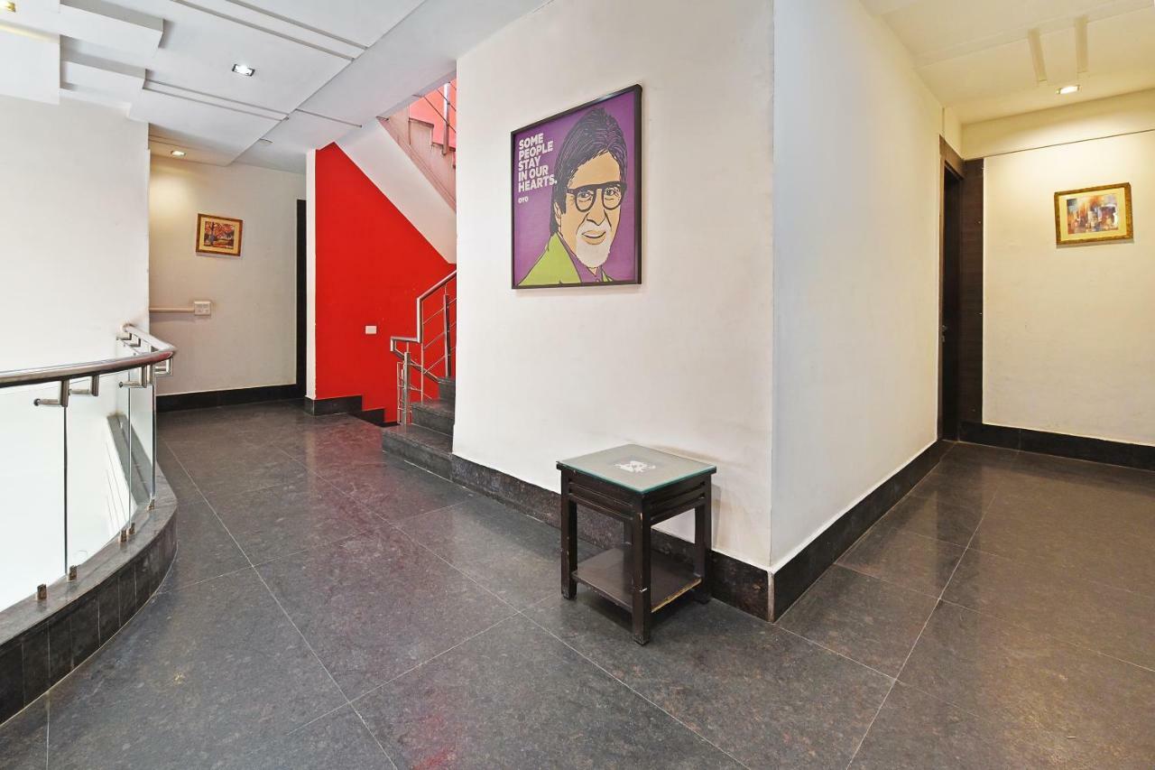 Oyo Flagship 387 Moulsari Avenue Hotell Gurgaon Exteriör bild